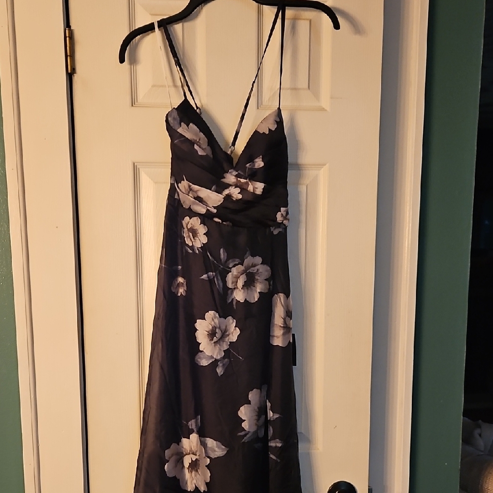 Lulu's Elegant Strapless Floral Dress in Black and White